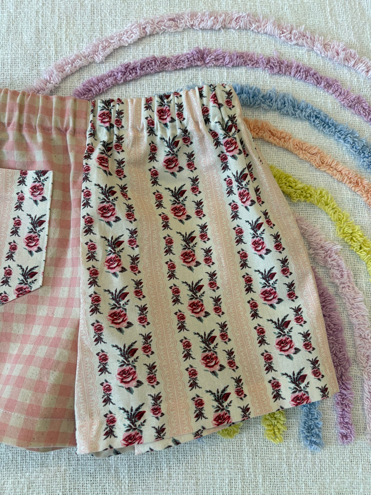 Rose Garden Mismatched Shorts - Size 3