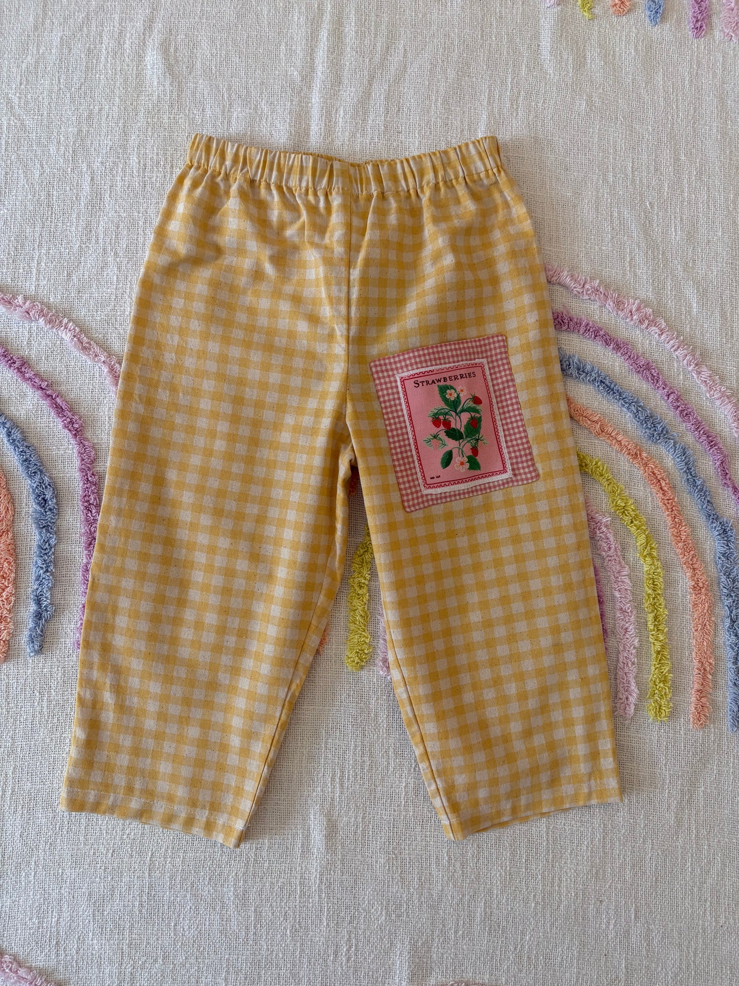 Organic Cotton Yellow Gingham with Strawberry Seeds Pocket - size 3